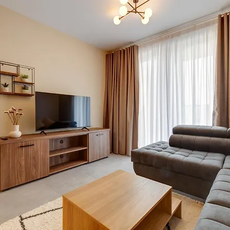 Cool Waters Apartment *