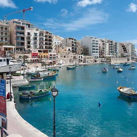 Cool Waters * Sliema