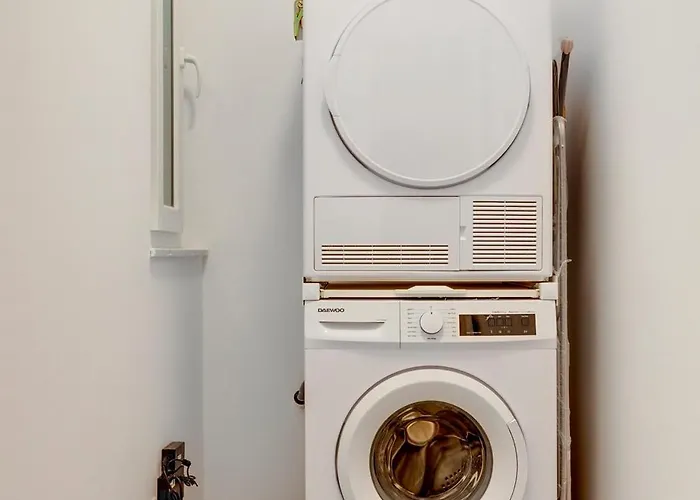 Cool Waters By Buena Vista * Sliema